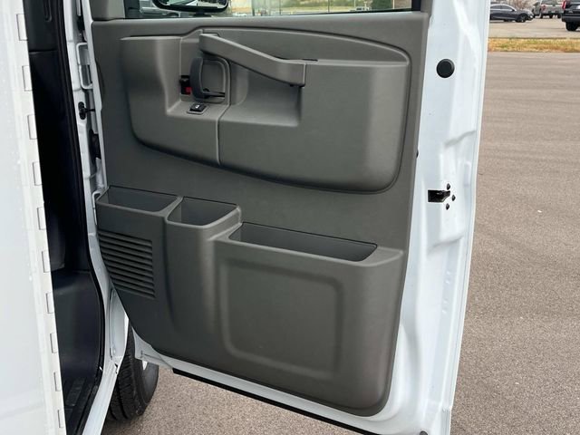 New 2025 Chevrolet Express 3500 w/ Power Convenience Package RWD image 20