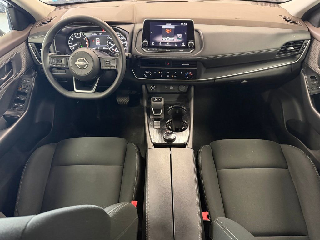 Used 2023 Nissan Rogue S AWD/4WD image 16