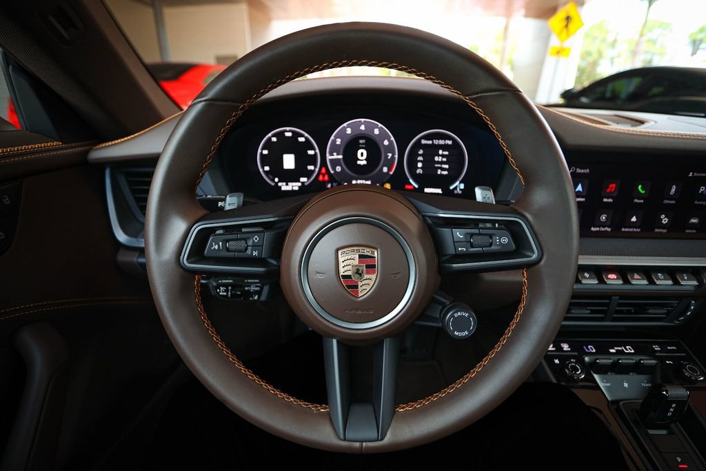 Used 2025 Porsche 911 Carrera RWD image 24