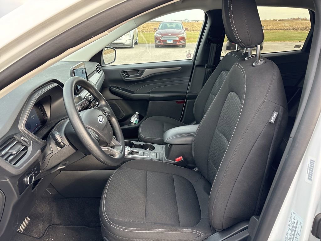 Used 2025 Ford Escape Active image 19