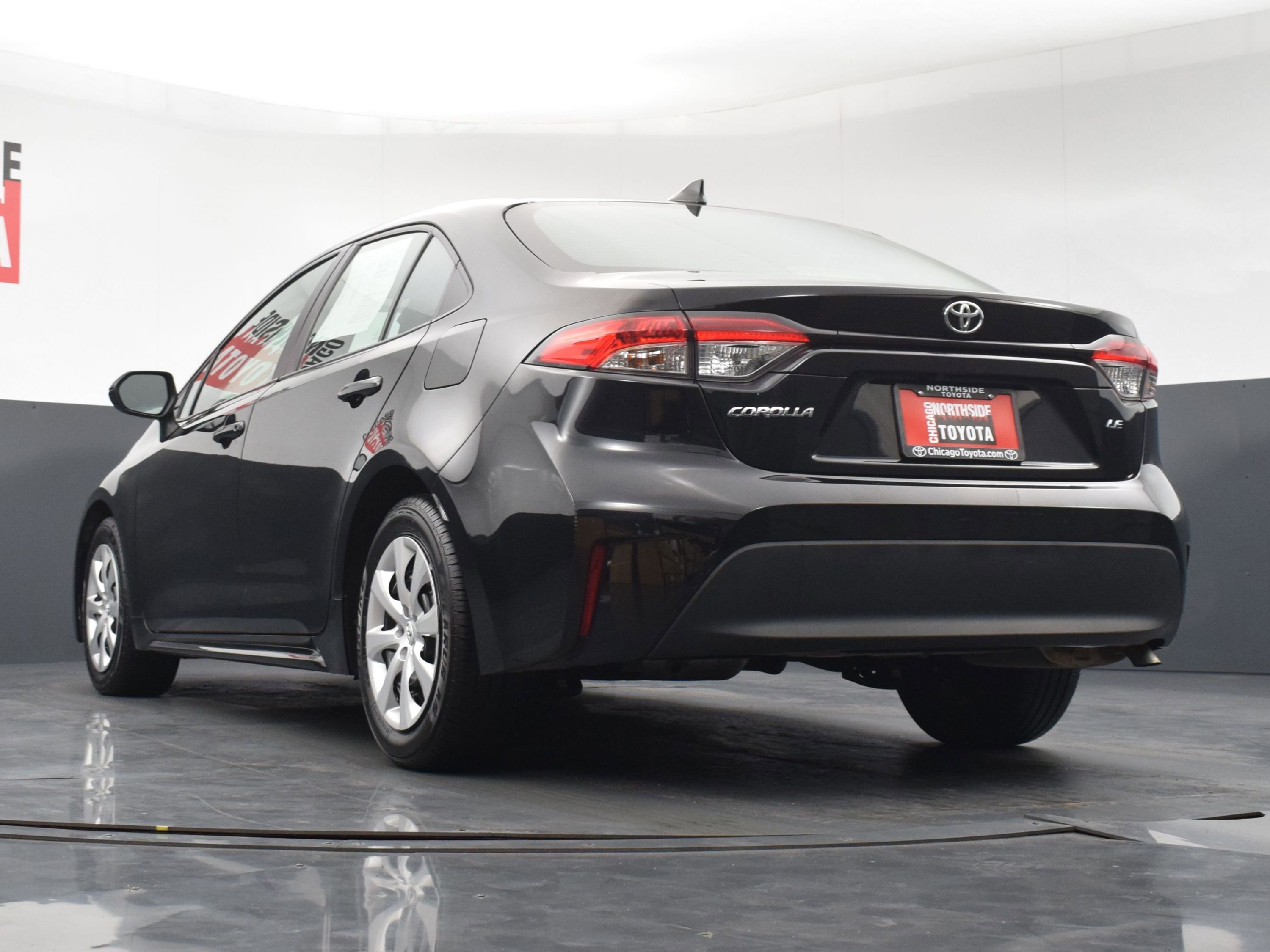 Used 2023 Toyota Corolla LE FWD image 26