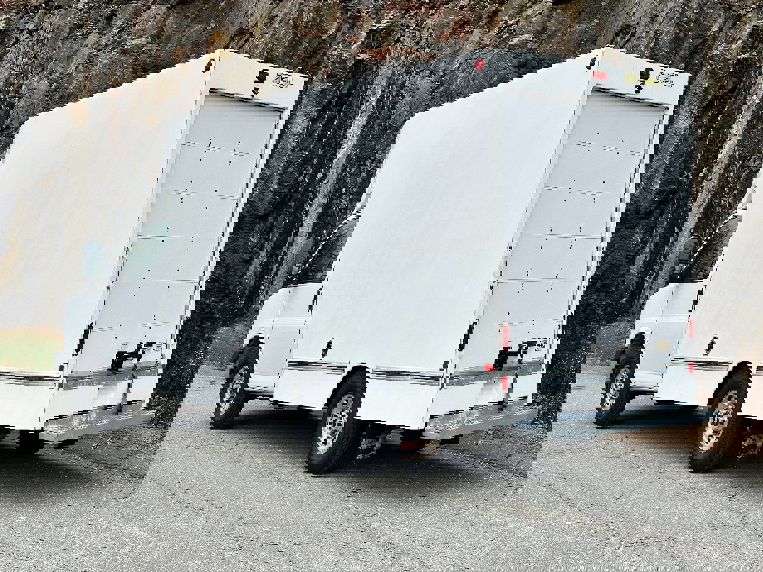 Used 2022 GMC Savana 3500 w/ Power Convenience Package image 8