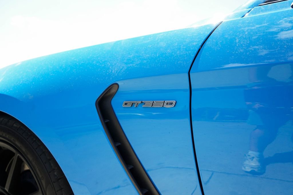 Used 2017 Ford Mustang Shelby GT350 RWD image 22