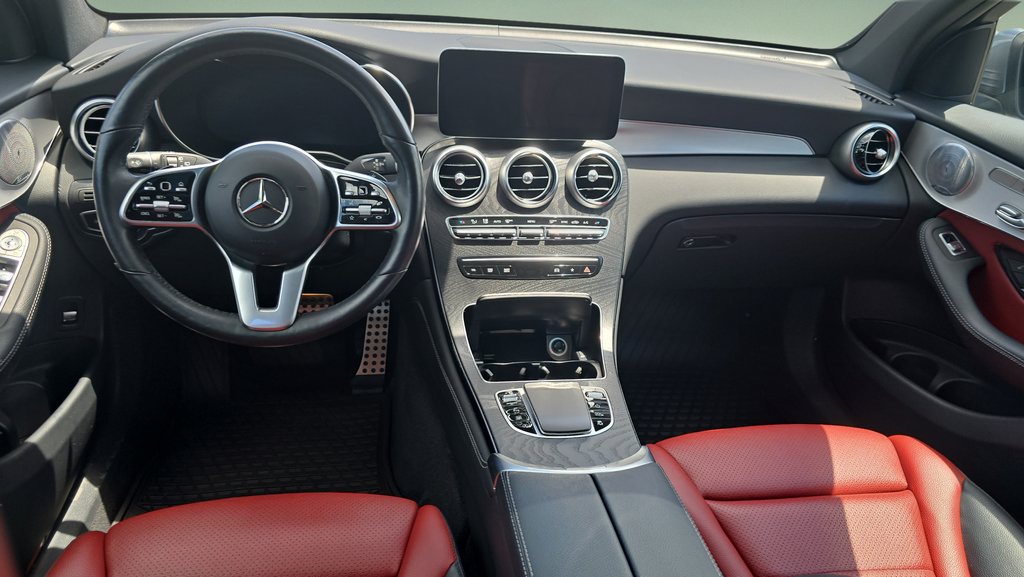 Used 2021 Mercedes-Benz GLC 300 4MATIC image 12