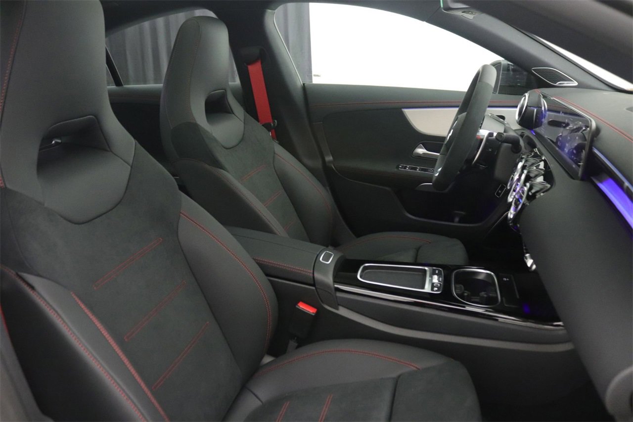New 2026 Mercedes-Benz CLA 35 AMG 4MATIC image 9
