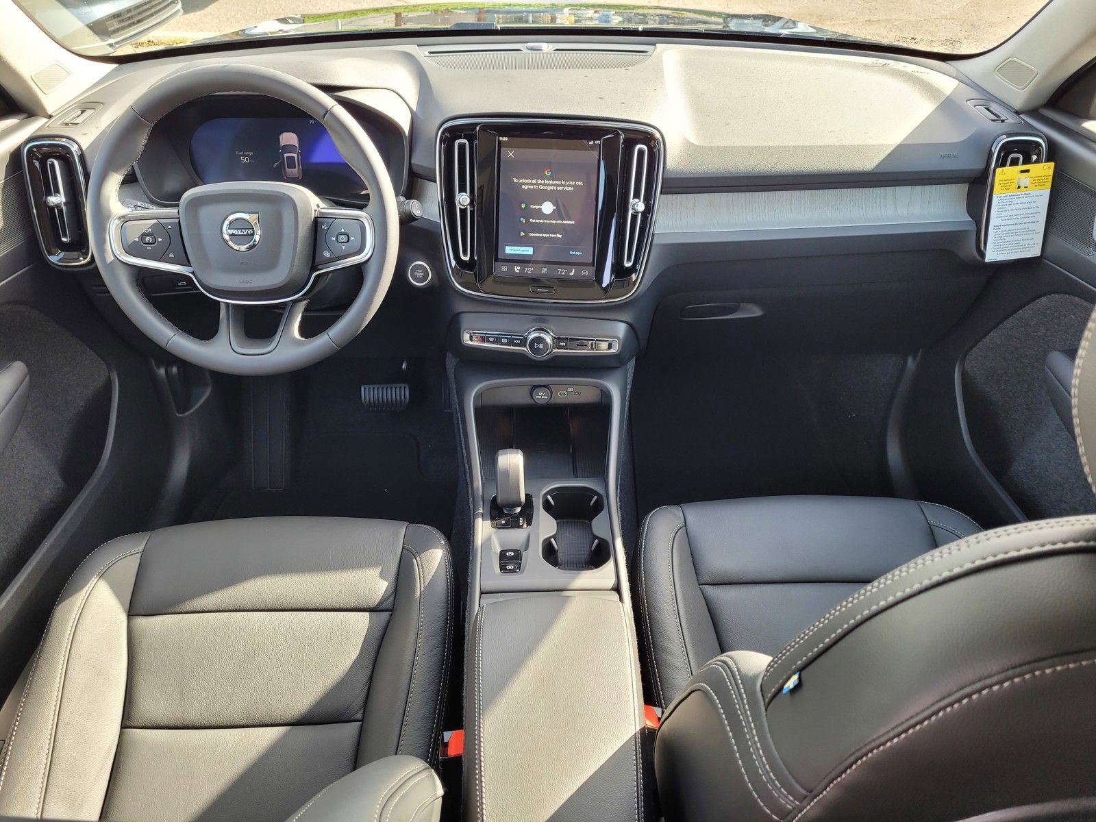 New 2026 Volvo XC40 B4 Core w/ Climate Package image 11