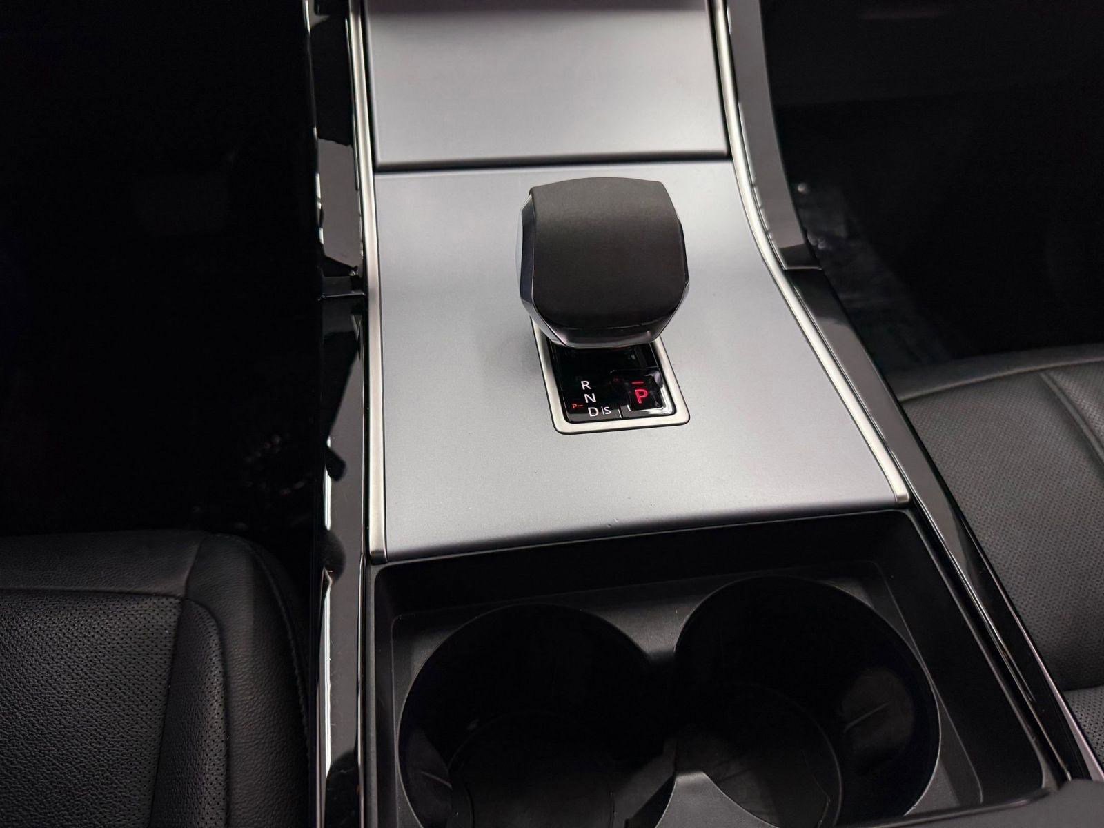 Used 2024 Land Rover Range Rover Evoque S image 28