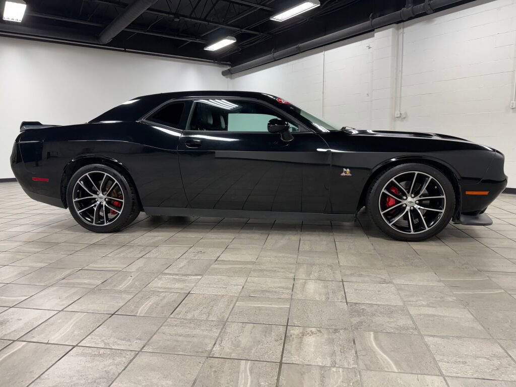 Used 2016 Dodge Challenger R/T Scat Pack w/ Leather Interior Group image 8