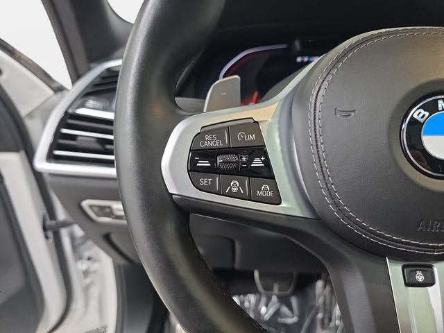 Used 2021 BMW X7 M50i AWD/4WD image 17