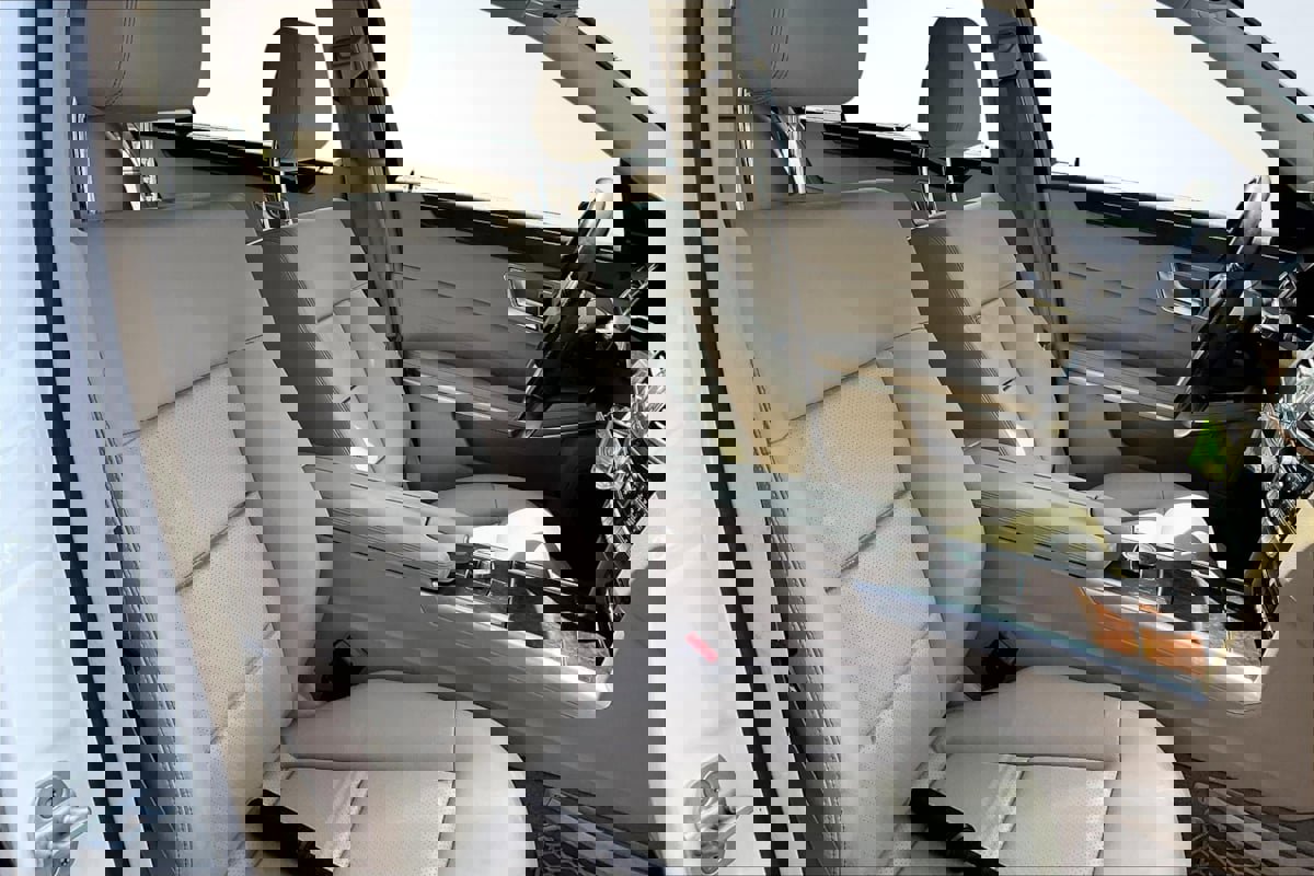 Used 2015 Mercedes-Benz E 350 4MATIC Wagon w/ Premium 1 Package image 7