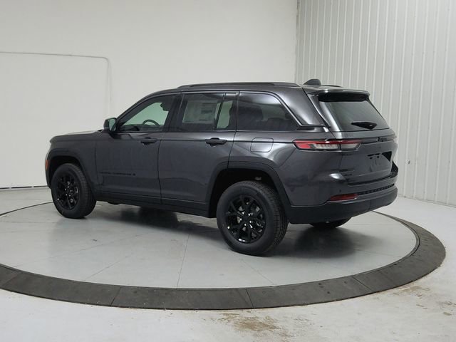 New 2026 Jeep Grand Cherokee Altitude AWD/4WD image 5