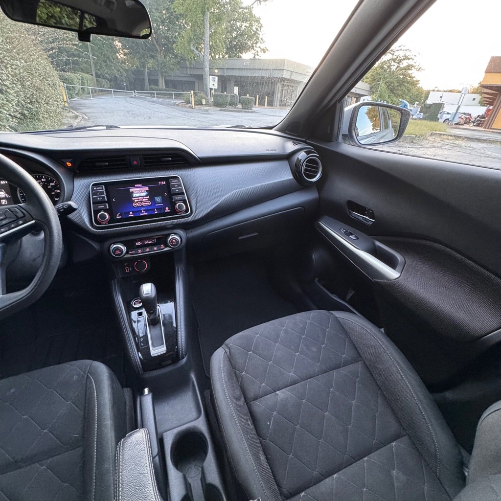 Used 2020 Nissan Kicks SV w/ Exterior Package image 22