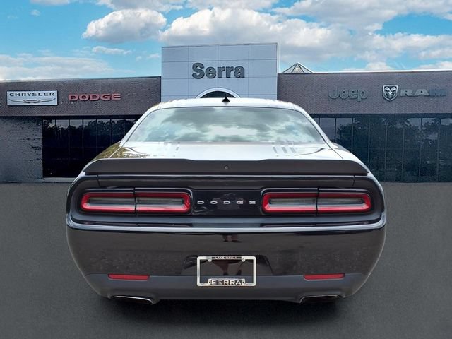 Used 2015 Dodge Challenger R/T Plus RWD image 6