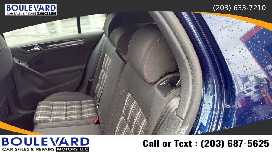 Used 2013 Volkswagen Golf 4-Door FWD image 28