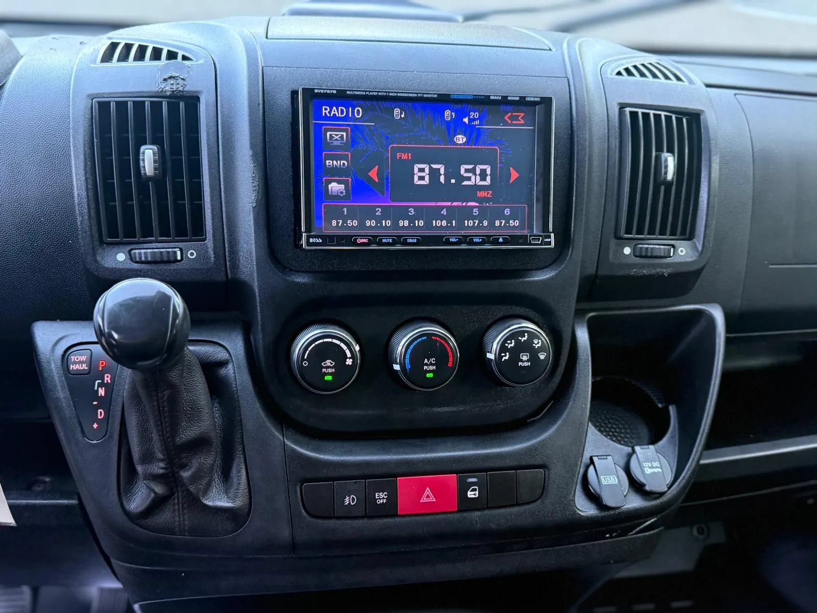 Used 2015 RAM ProMaster 3500 w/ Interior Convenience Group FWD image 11