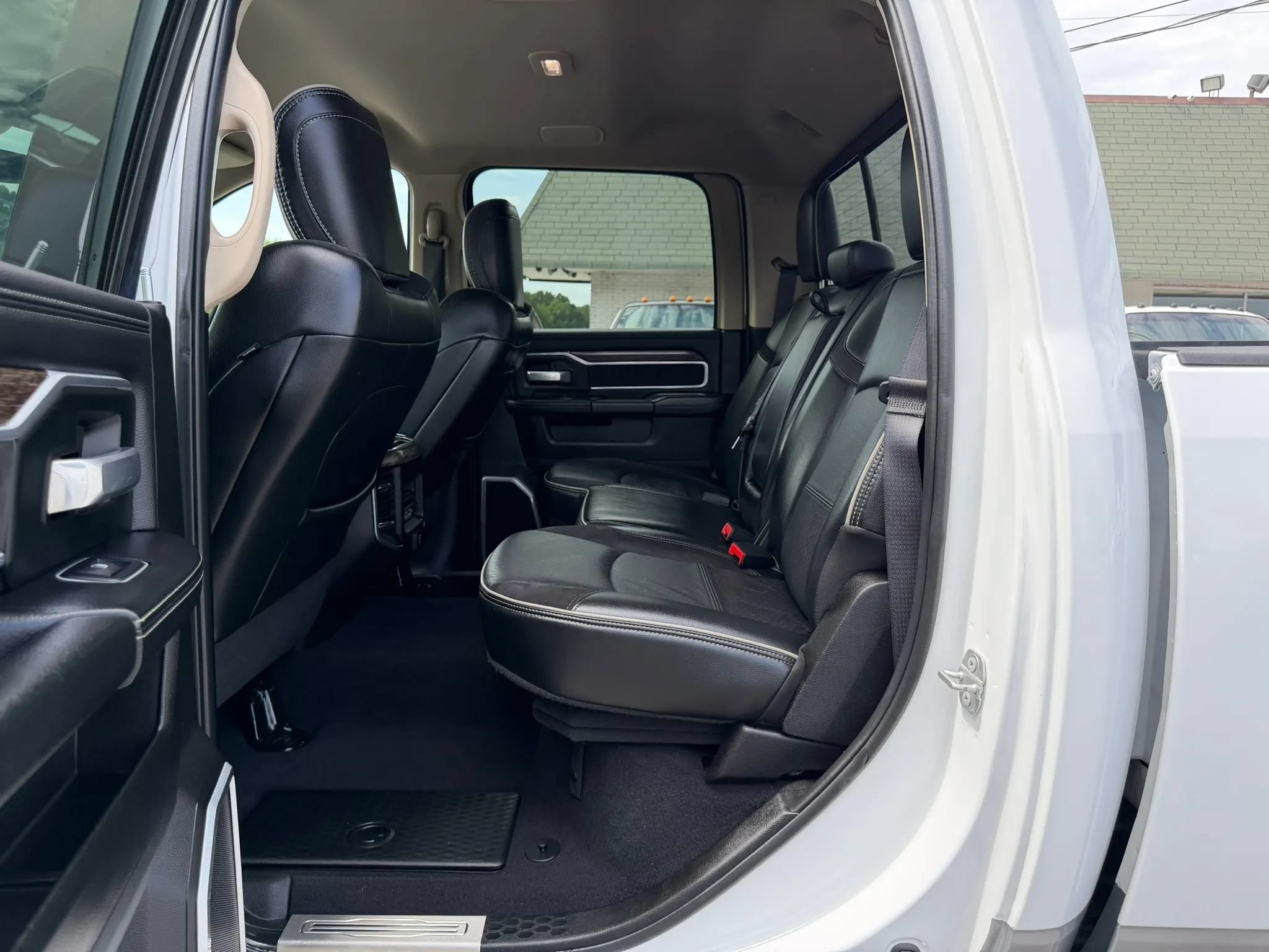 Used 2020 RAM 2500 Laramie AWD/4WD image 27