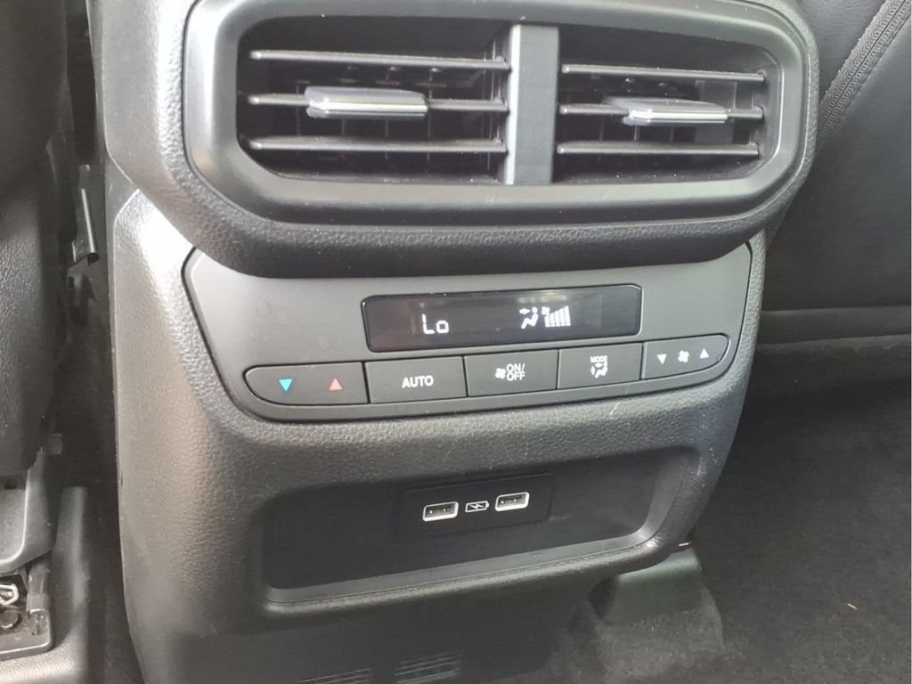 Used 2023 Honda Pilot Touring image 23