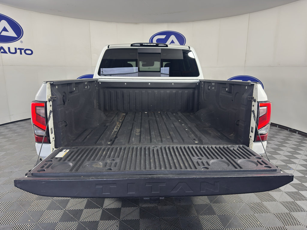 Used 2020 Nissan Titan SL w/ Moonroof Package RWD image 35