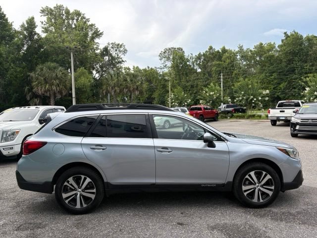 Used 2019 Subaru Outback 2.5i Limited AWD/4WD image 6