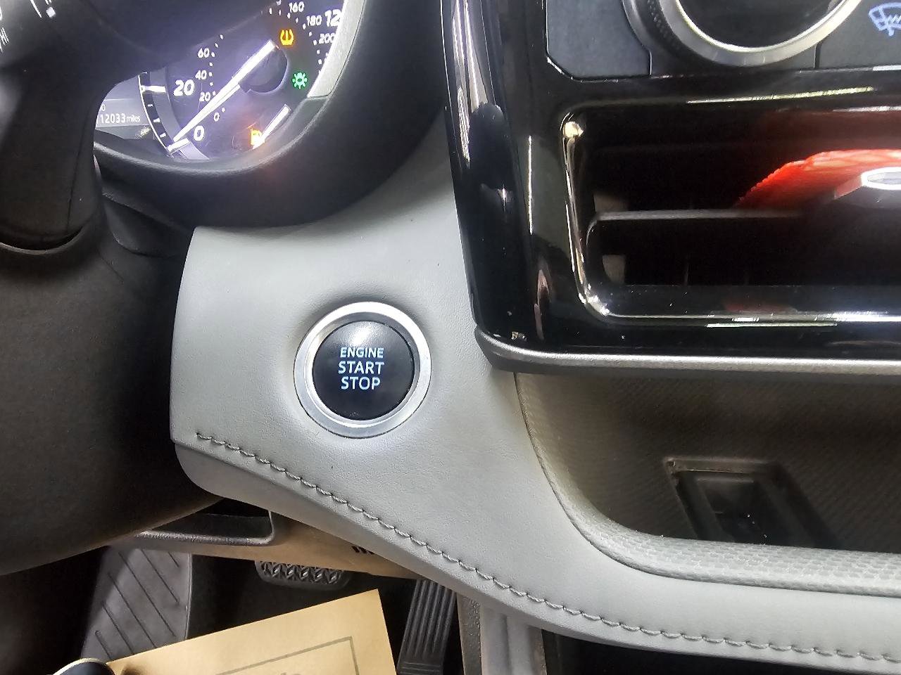 Used 2021 Toyota Highlander XLE image 36