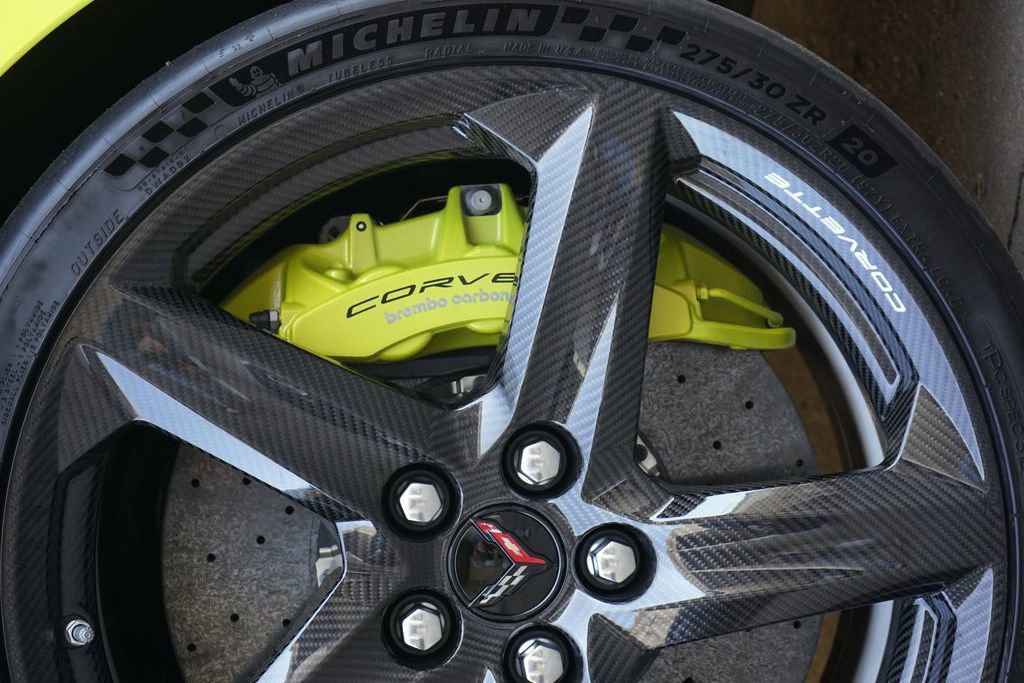 Used 2023 Chevrolet Corvette Z06 w/ Z07 Performance Package image 34