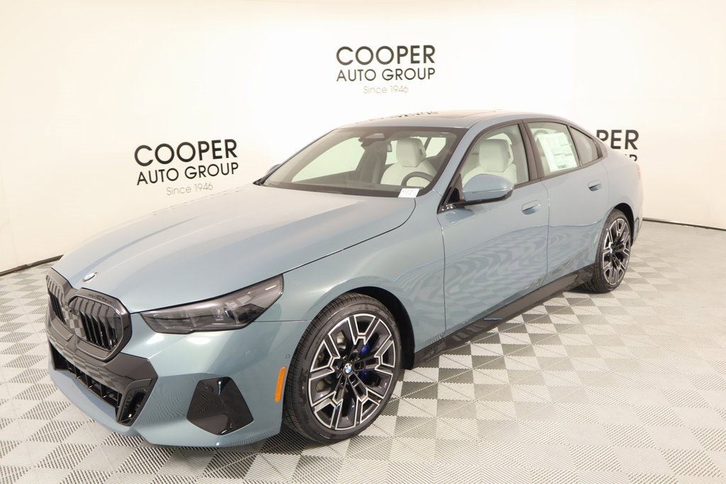 New 2025 BMW 530i xDrive w/ M Sport Package image 11