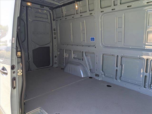 New 2026 Mercedes-Benz Sprinter 2500 image 15