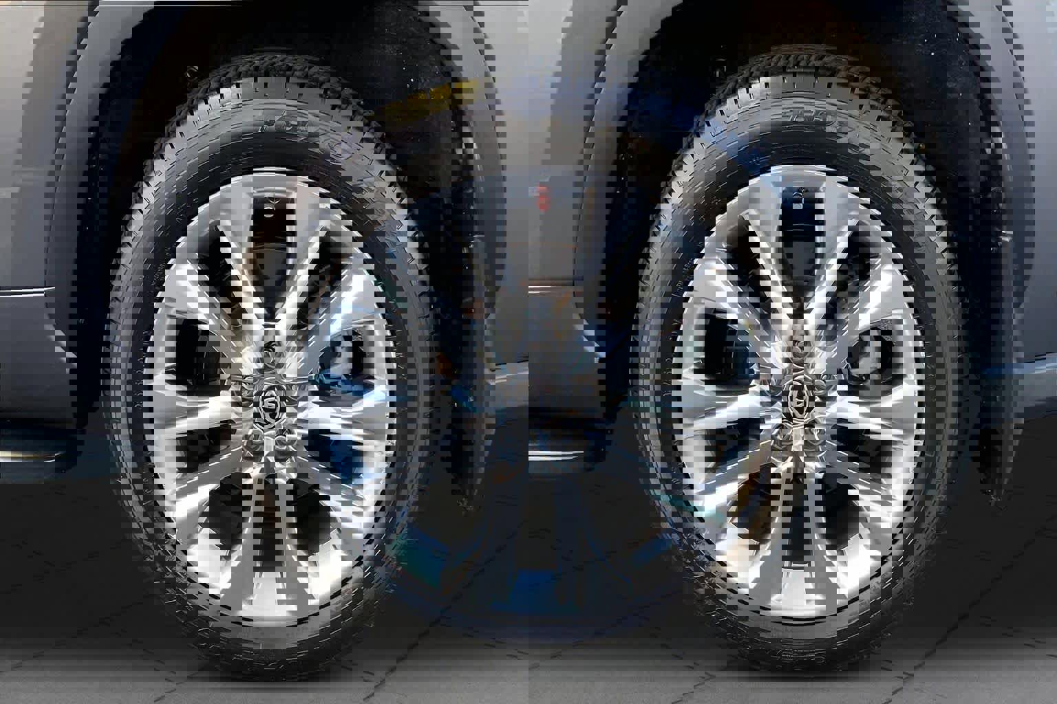 Used 2020 Toyota Highlander Limited AWD/4WD image 11