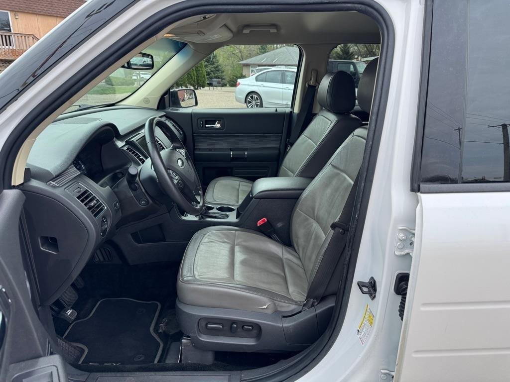 Used 2016 Ford Flex SEL w/ Equipment Group 202A AWD/4WD image 13