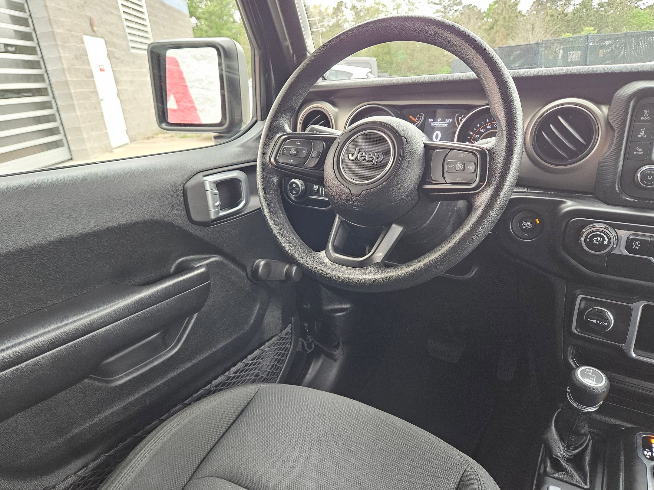 Used 2021 Jeep Gladiator Sport image 9