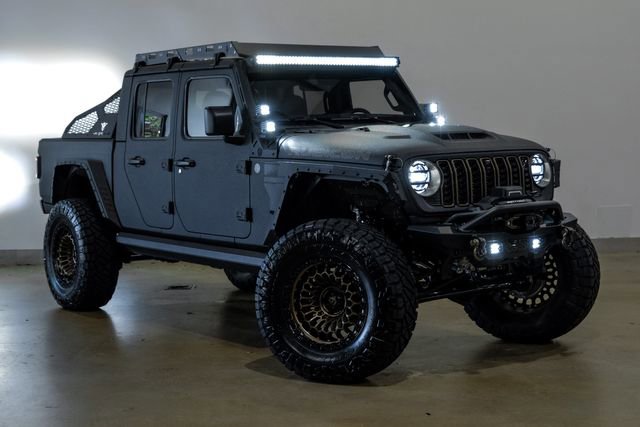 Used 2025 Jeep Gladiator Rubicon w/ Safety Group AWD/4WD image 12