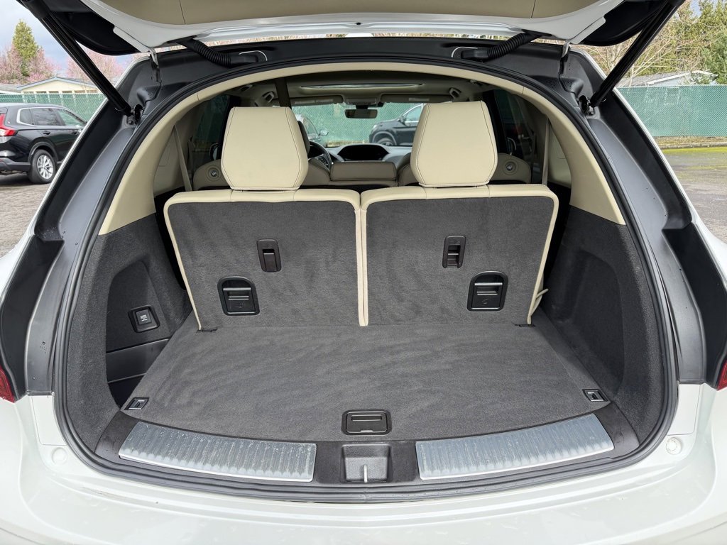 Used 2020 Acura MDX SH-AWD w/ Technology Package image 11