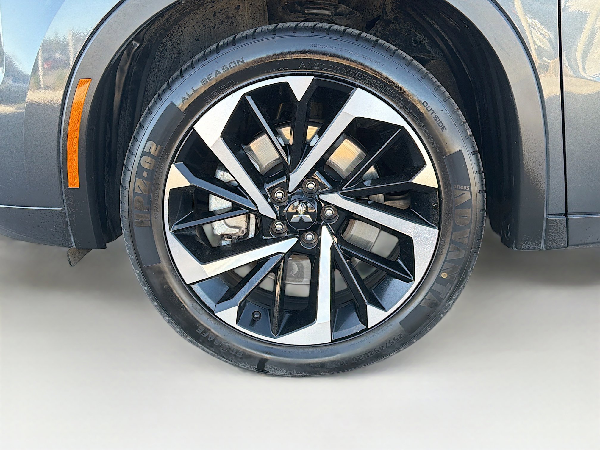 Used 2024 Mitsubishi Outlander SE AWD/4WD image 11