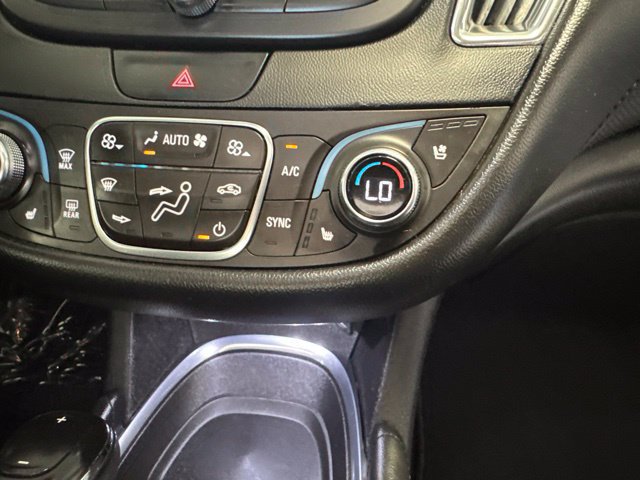 Used 2017 Chevrolet Malibu Premier w/ Premier Sun and Wheel Package FWD image 19
