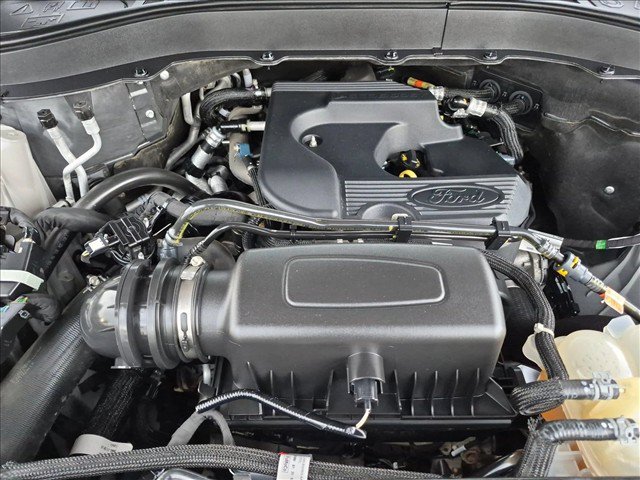 Used 2020 Ford Explorer XLT AWD/4WD image 22