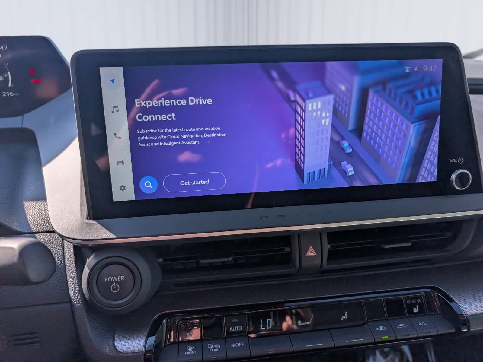 Used 2024 Toyota Prius XLE FWD image 27