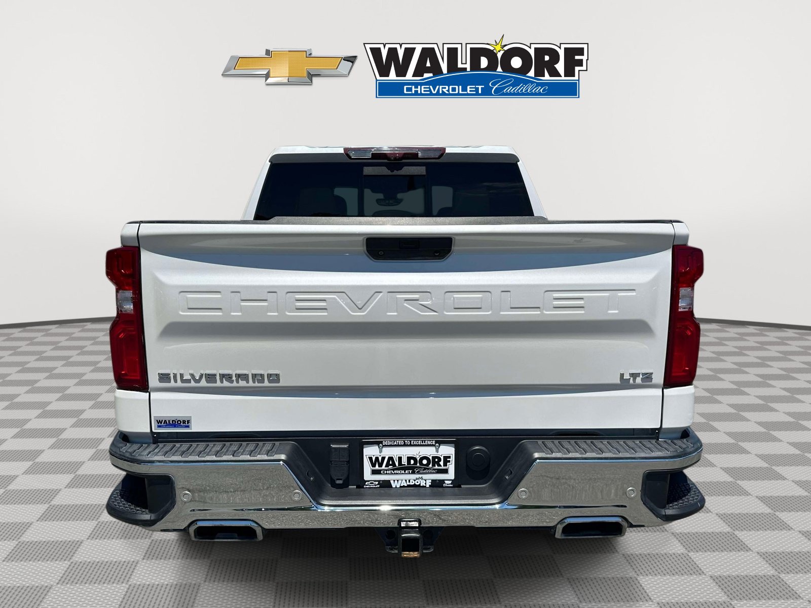 Used 2021 Chevrolet Silverado 1500 LTZ w/ LTZ Premium Package AWD/4WD image 5
