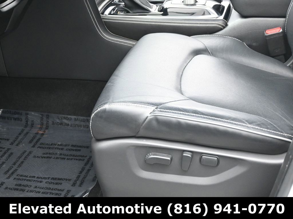 Used 2023 INFINITI QX80 Premium Select w/ All-Season Package image 16