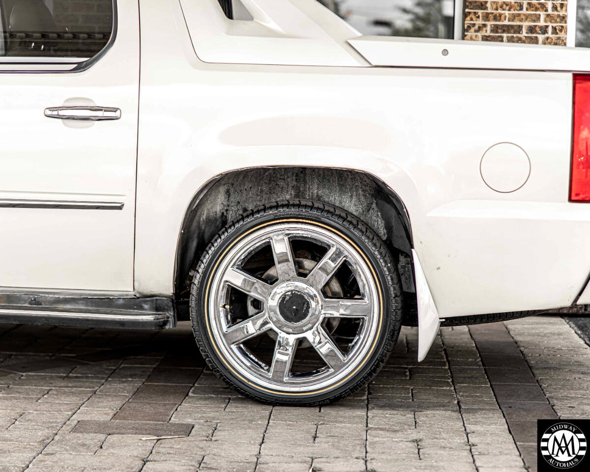 Used 2010 Cadillac Escalade EXT Luxury image 7