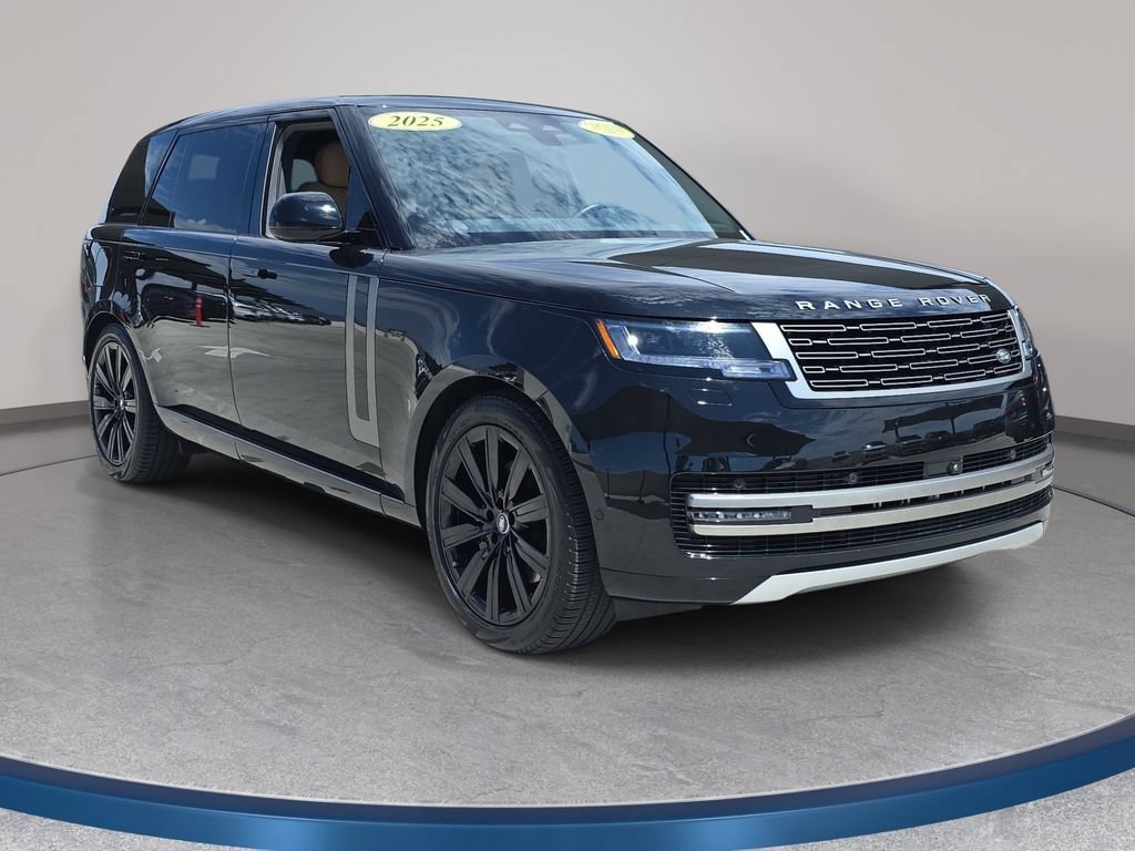 Certified 2025 Land Rover Range Rover Long Wheelbase SE AWD/4WD image 3