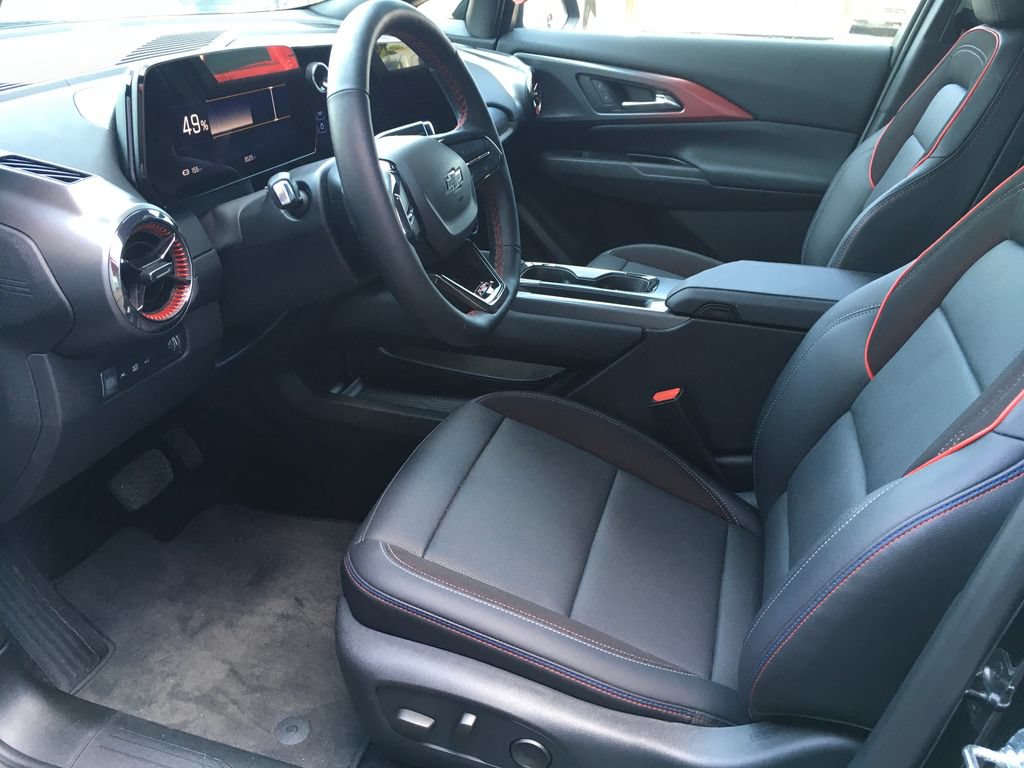 Used 2024 Chevrolet Equinox EV RS AWD/4WD image 20