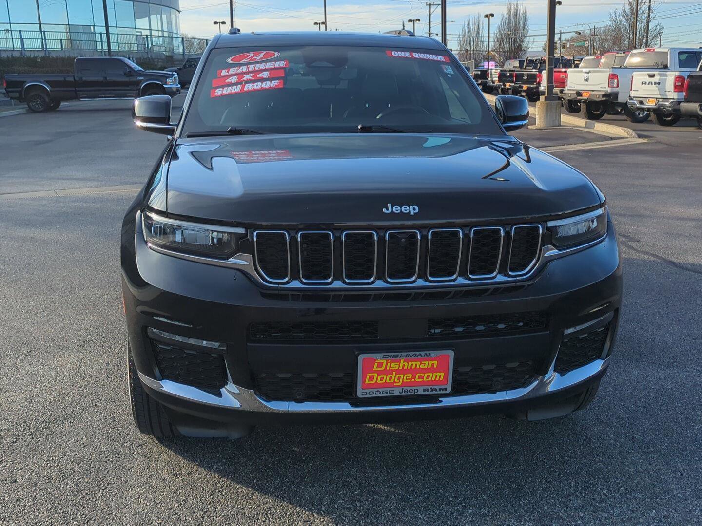 Used 2024 Jeep Grand Cherokee L Limited w/ Luxury Tech Group II image 2