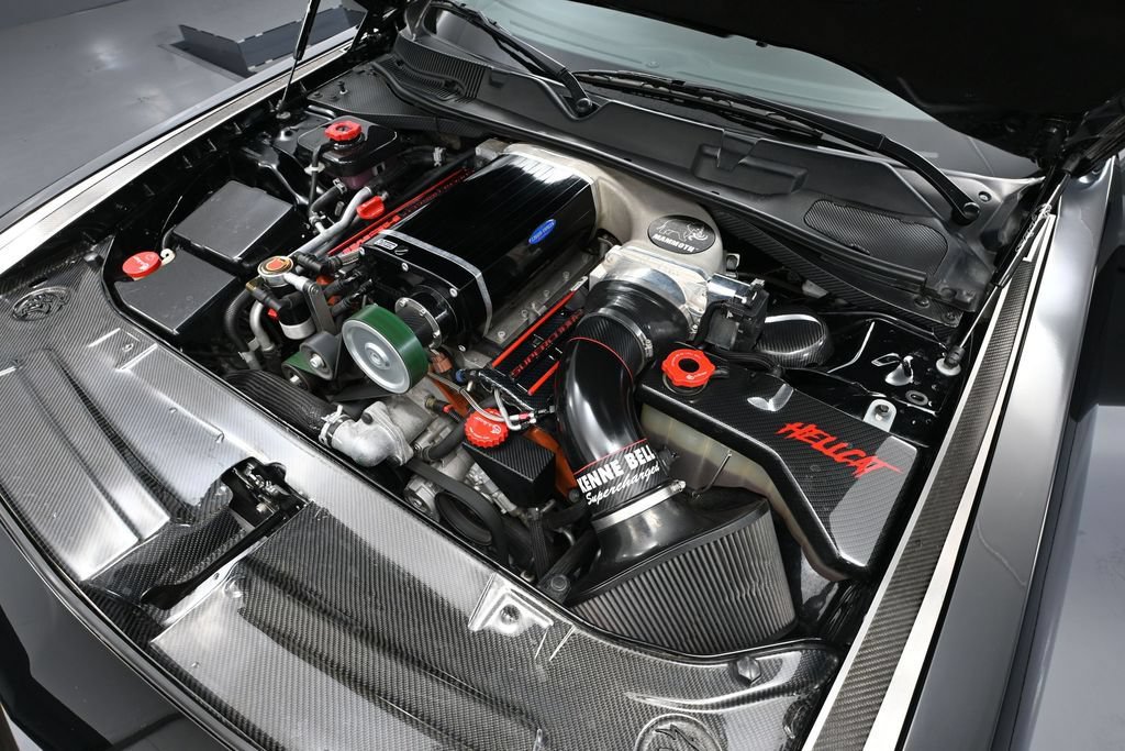 Used 2016 Dodge Challenger SRT Hellcat RWD image 46