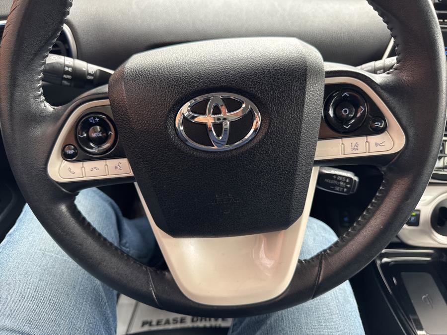 Used 2017 Toyota Prius Four Touring image 25