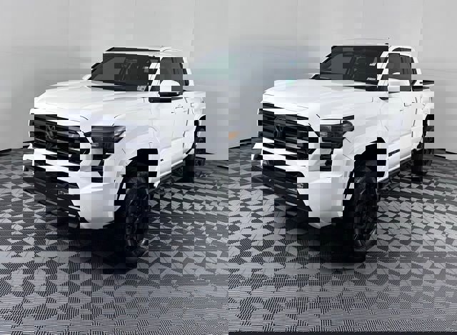 Used 2024 Toyota Tacoma SR5 image 4