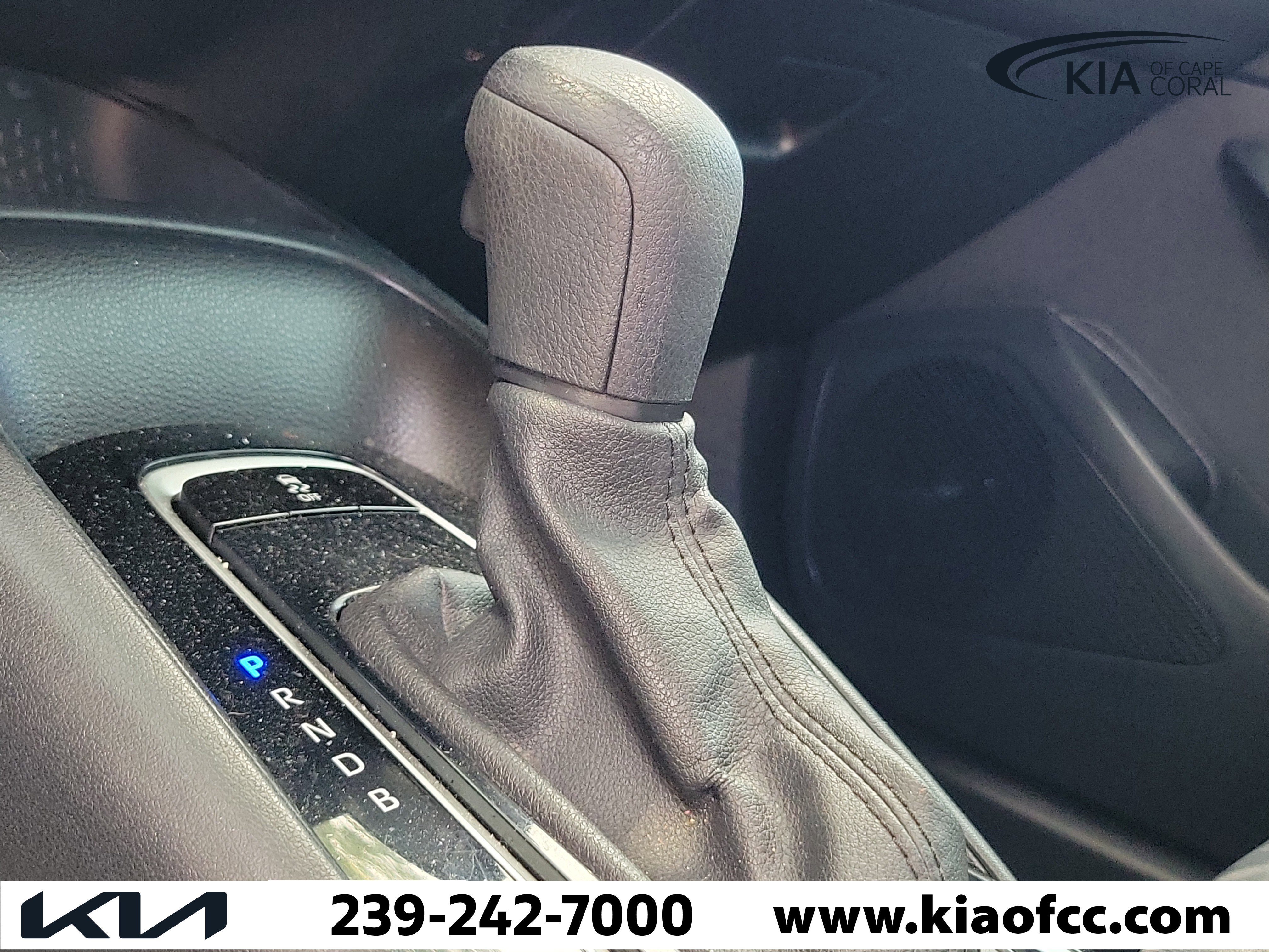 Used 2020 Toyota Corolla LE FWD image 21