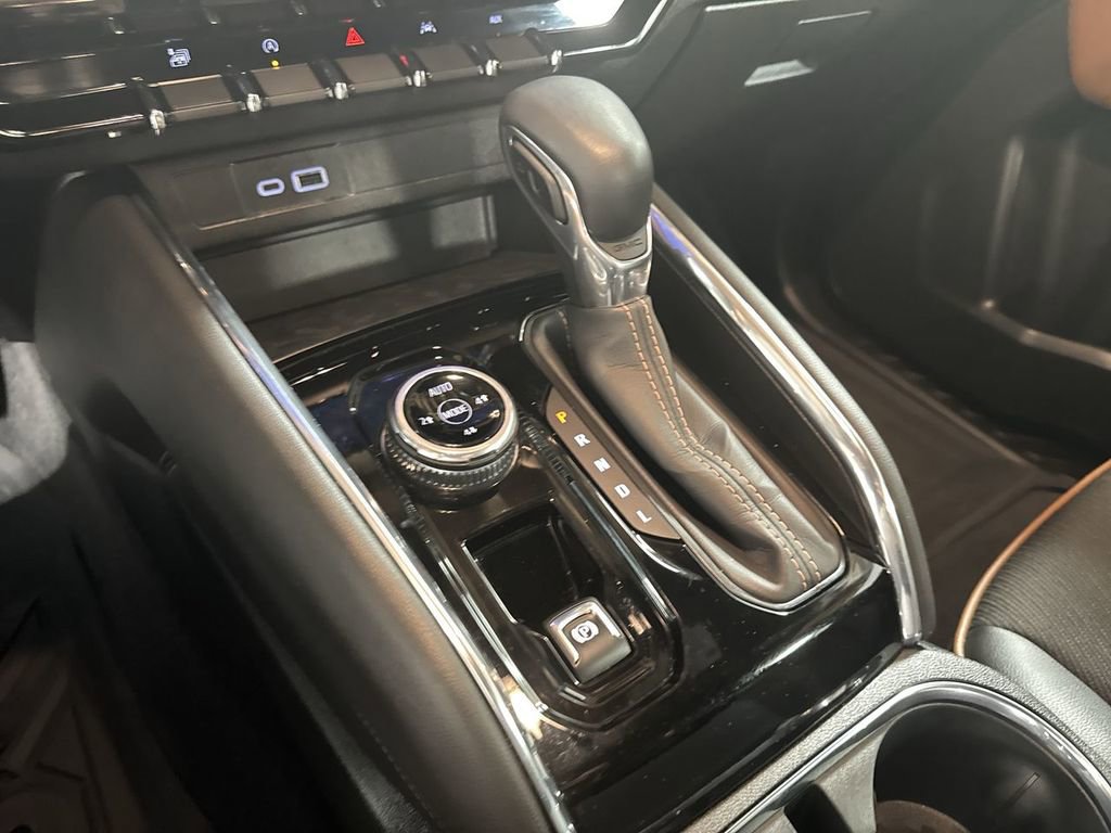 Used 2023 GMC Canyon AT4 image 29