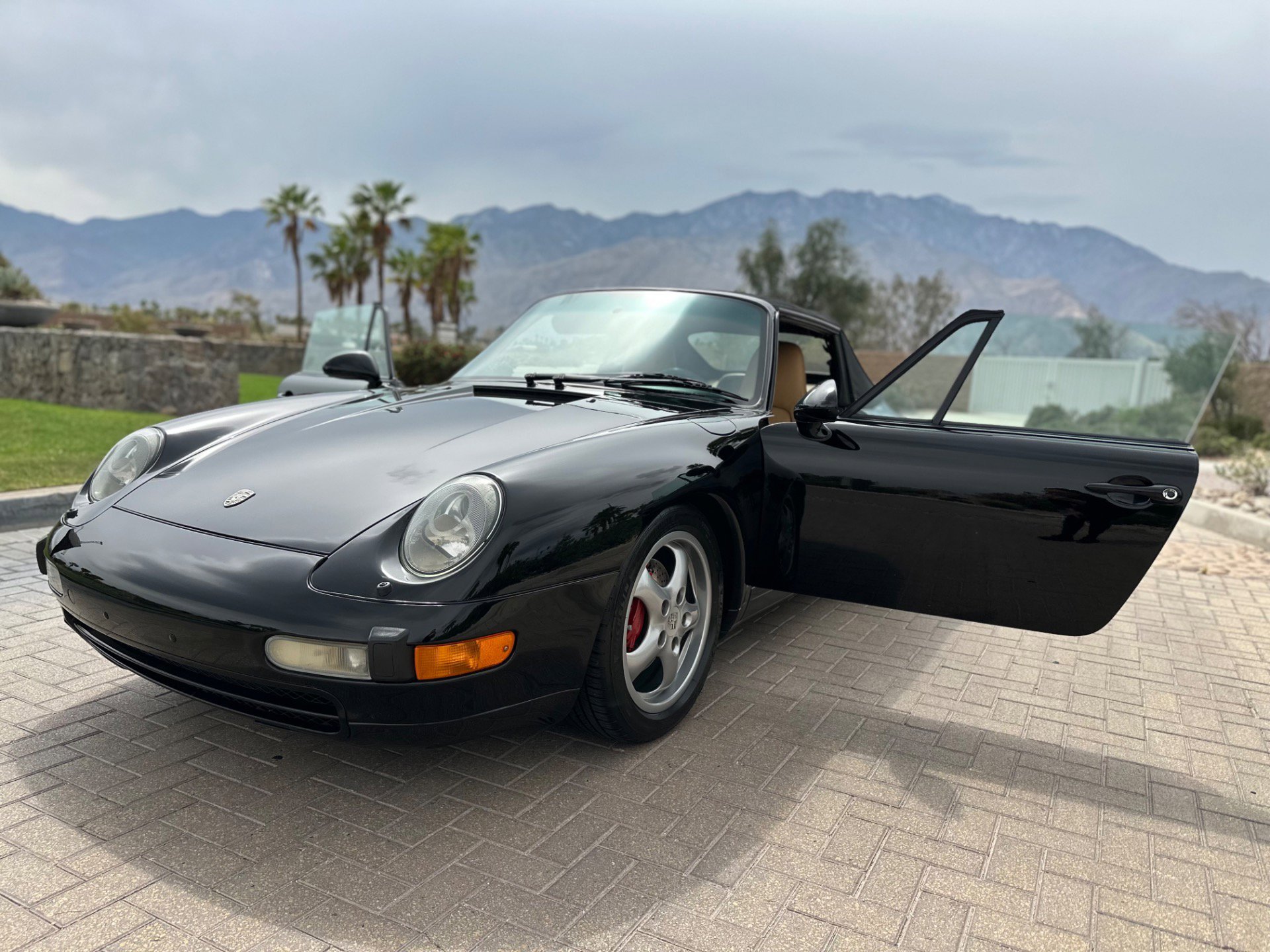 Used 1996 Porsche 911 Carrera RWD image 36