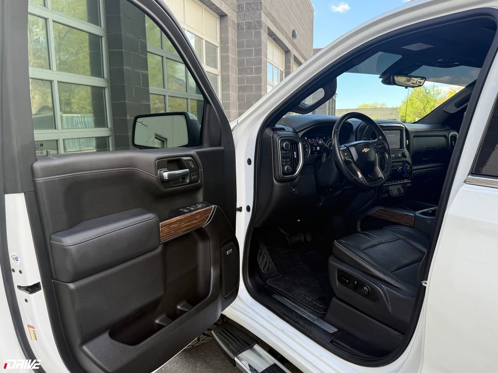 Used 2019 Chevrolet Silverado 1500 High Country w/ Technology Package image 35