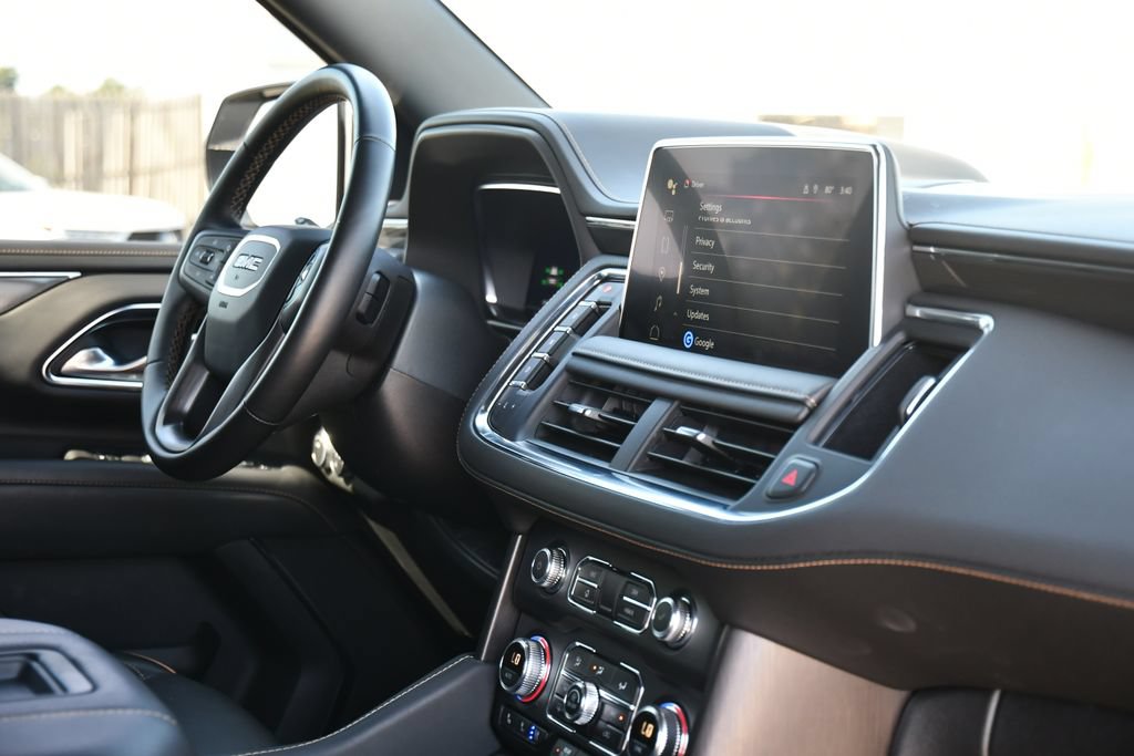 Used 2024 GMC Yukon AT4 w/ AT4 Premium Package AWD/4WD image 49